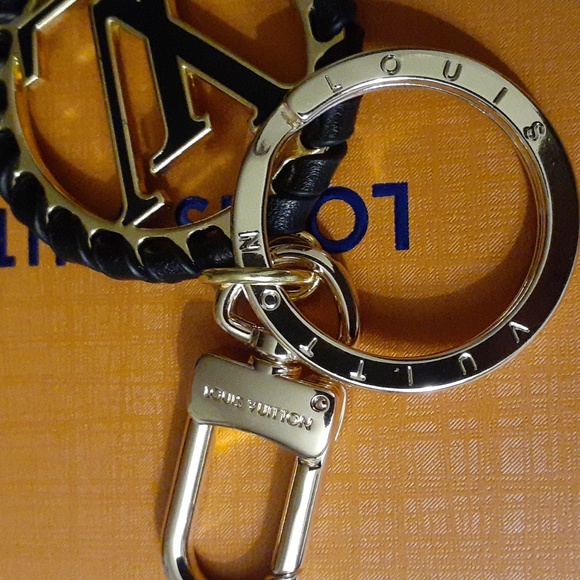 Louis Vuitton Circle Porte Cles-Berry LV Bag Charm Key Chain Key Holder - Picture 3 of 9